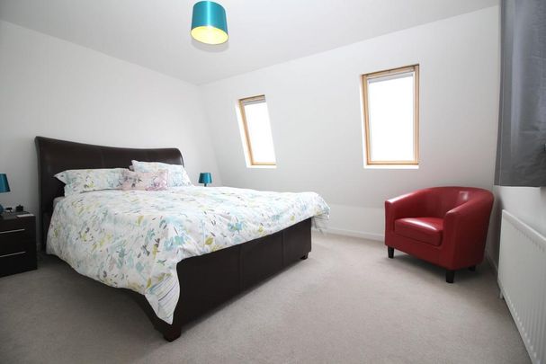 4 bedroom terraced house to rent - Photo 1