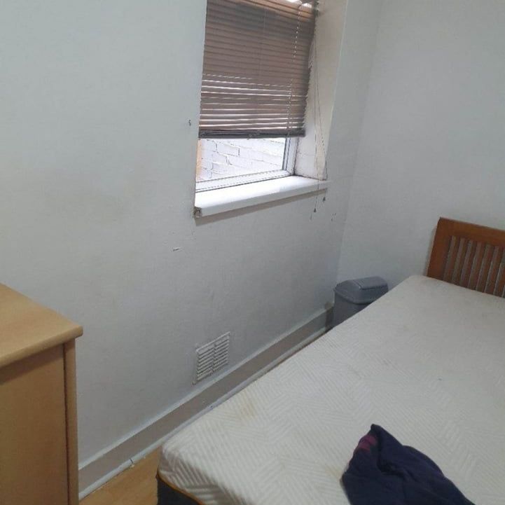 Room in a Shared House, Ilford, IG1 - Photo 1