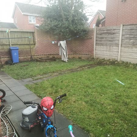 Room in a Shared House, Manchester, M18 - Photo 4