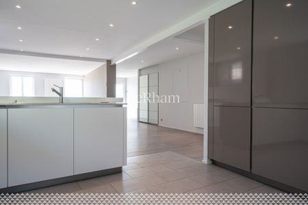 Completely renovated detached villa, with stunning views! - Photo 3