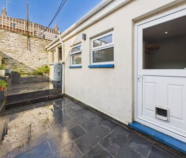 2 bedroom terraced house to rent - Photo 6