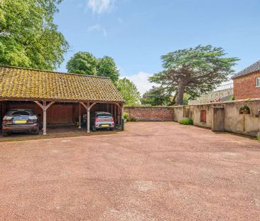 1 of 12 individually designed apartments to let in a quintessential English Country House overlooking a historic parkland setting in the Suffolk Heritage Coast - Photo 6