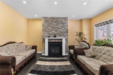 For Lease - 23 Action Drive Unit# Upper, Brampton, Ontario - Photo 2