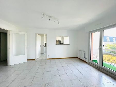 Location Appartement 2 pièces 46m² MITTELHAUSBERGEN 67206 - Photo 3