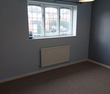 2 Bedroom Semi-Detached House - Photo 2