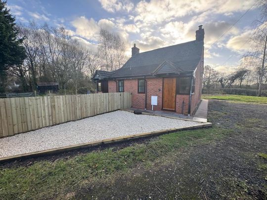 1 bedroom semi-detached house to rent - Photo 1