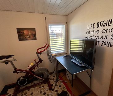 APPARTEMENT DE 5 PIÈCES À GURZELEN (BE), MEUBLÉ, TEMPORAIRE - Photo 3