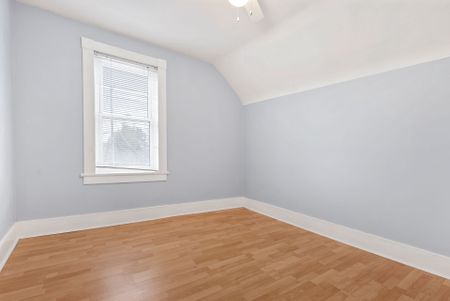 For Lease - 126 Durham Street, Kawartha Lakes, Ontario - Photo 5