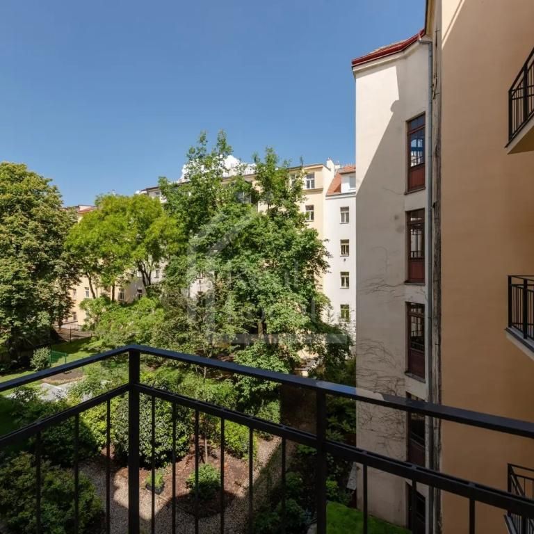 Pronájem bytu 1+kk 30 m2 - Photo 1