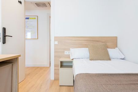 Carrer dels Sants Just i Pastor, Valencia, Valencian Community 46021 - Photo 5