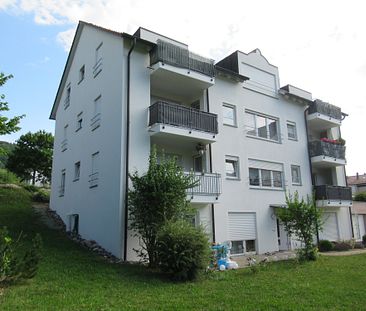 Freundliche 3-Zimmer-Dachgeschosswohnung mit Balkon in Albstadt-Ebingen - Foto 3
