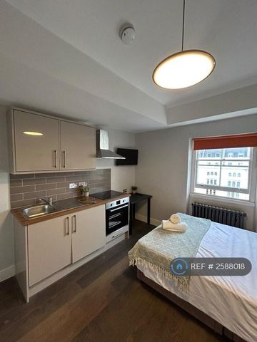 Studio to rent - Photo 3