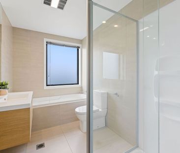 Modern, Sleek & Perfectly Positioned - Photo 5