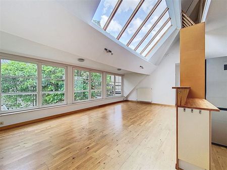 Apartment with terrace in rear building - Photo 4