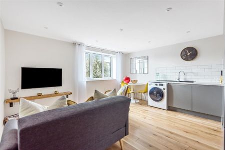 Station Road, Whimple, Exeter - Photo 2