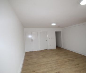 2 bedroom maisonette to rent - Photo 5