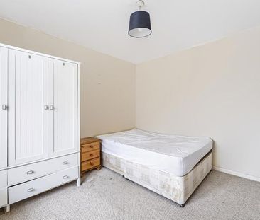 Stroud Crescent, SW15 - Photo 6