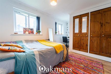 4 bedroom detached house to rent - Photo 3