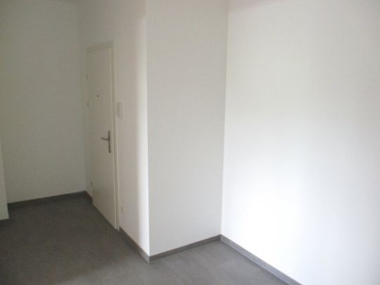 Ihr neues Zuhause am Froschberg – Moderne Dachgeschosswohnung mit Flair - Photo 1