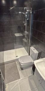 1 bedroom in a house share to rent - Photo 4