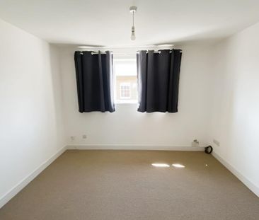 2 Bedroom Apartment to Rent in Lovell Court, Irthlingborough, North... - Photo 5