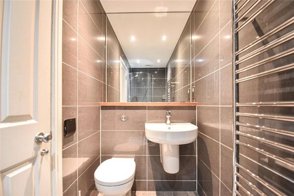 4 bedroom semi-detached house to rent - Photo 1
