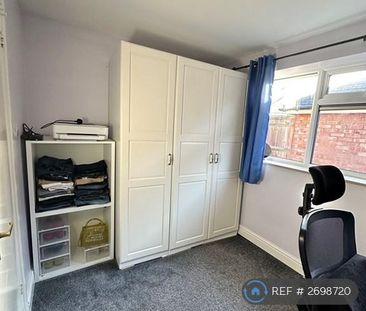 1 bedroom in a house share to rent - Photo 6