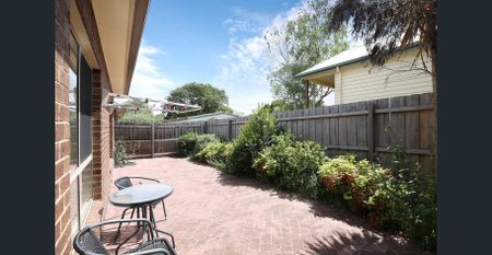 Tranquil Home that is Minutes Away from Everything! - Photo 2