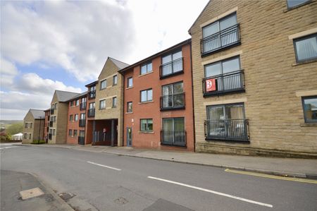 2 bedroom apartment to rent - Photo 2