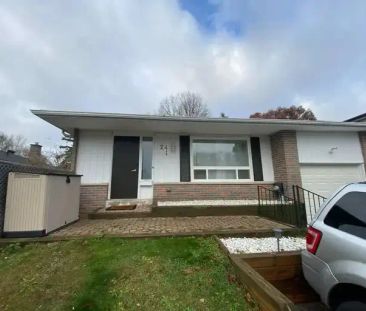24 Lonsdale Pl | 24 Lonsdale Place, Barrie - Photo 1