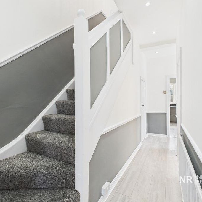 4 bedroom maisonette to rent - Photo 1