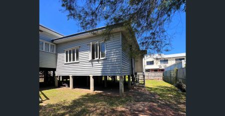 Take a Stroll to Stones Corner - Photo 4