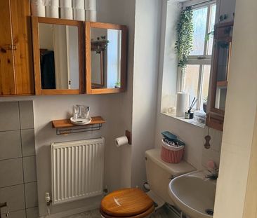 Studio Flat, Moriatry Close, N7 - Photo 2