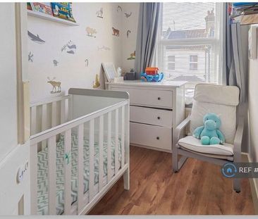 3 bedroom end of terrace house to rent - Photo 5