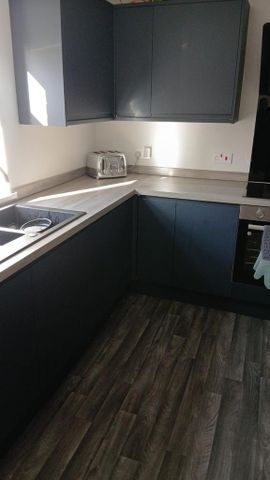 3 bedroom terraced house to rent - Photo 4