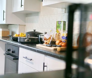 2 Bed Flat, Manchester, M11 - Photo 5