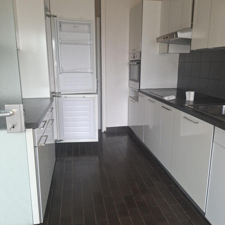 Magnifique appartement de 7 pièces traversant au 1er étage. - Photo 3