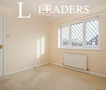 3 bedroom detached house to rent - Photo 3