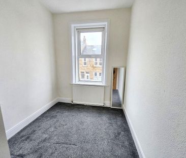 2 bed upper flat to rent in NE46 - Photo 5