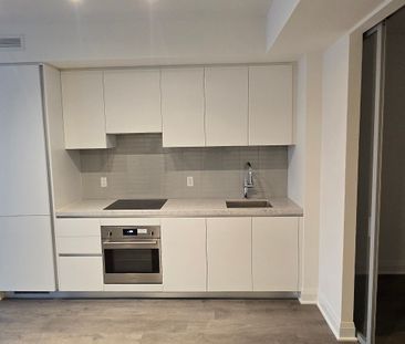 For Lease - 2 Erskine Road Unit# 811, Mississauga, Ontario - Photo 4