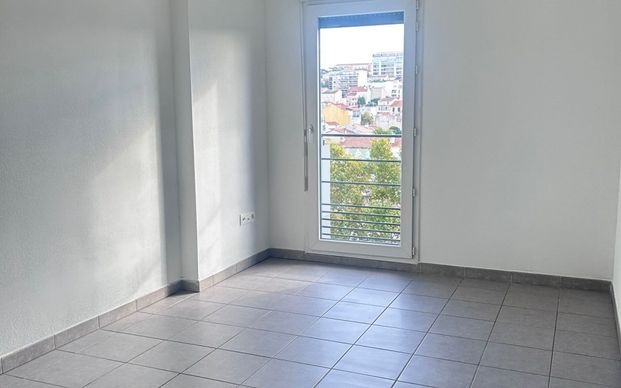 Appartement à louer 3 pièces • 57,75 m2 Marseille 4 - Photo 1