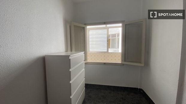 valencia, Valencian Community 46004 - Photo 1