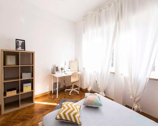 Via Pasquale Fornari, Milan, Lombardy 20146 - Photo 1