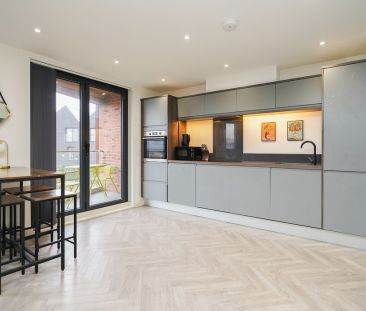 37 Dun Fields, Kelham Island, S3 - Photo 3