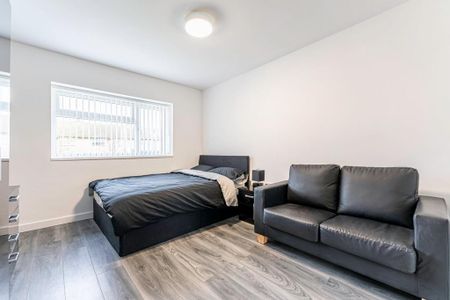 1 bedroom house of multiple occupation to rent - Photo 2