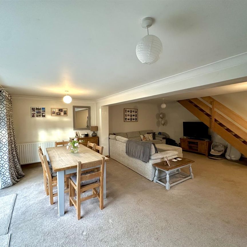 Chiltern Close, Melksham, SN12 - Photo 1