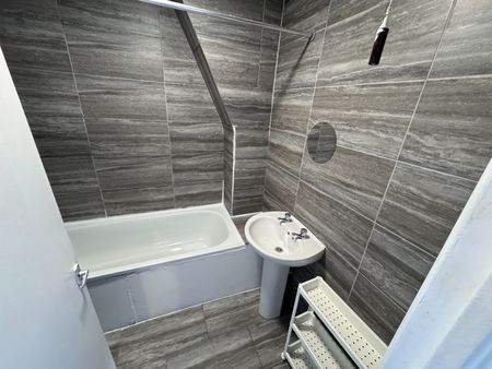 Studio Flat, Little Preston Street, BN1 - Photo 5
