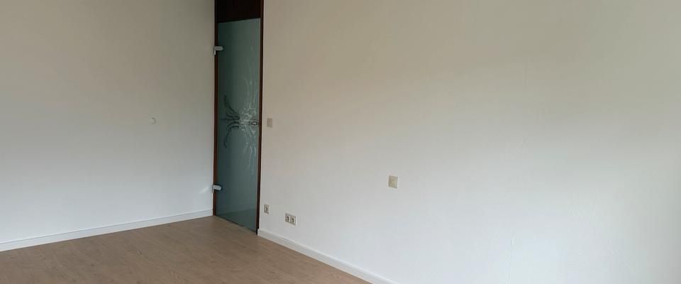 Frisch renovierte 3-Zi.-Whg. mit 2 Balkonen in Birkach - Foto 1