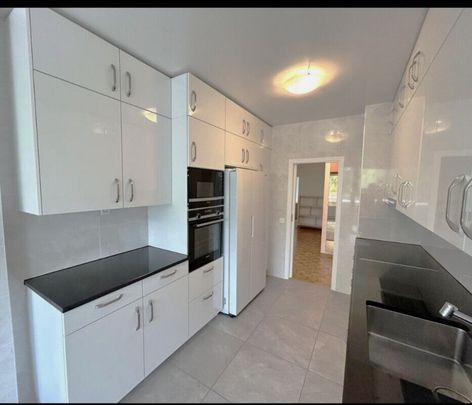 SPACIEUX APPARTEMENT TRAVERSANT DANS RÉSIDENCE DE LUXE - Photo 1