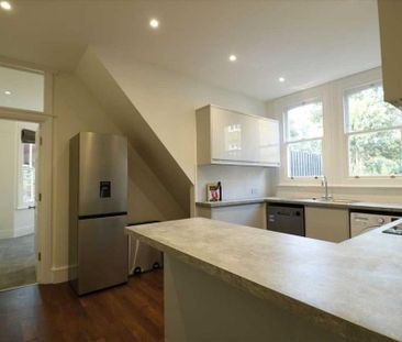 4 bedroom apartment to rent - Photo 6
